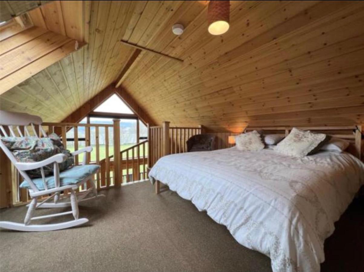 Loch Aweside Forest Cabins Dalavich エクステリア 写真