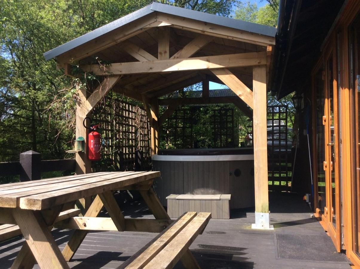Loch Aweside Forest Cabins Dalavich エクステリア 写真